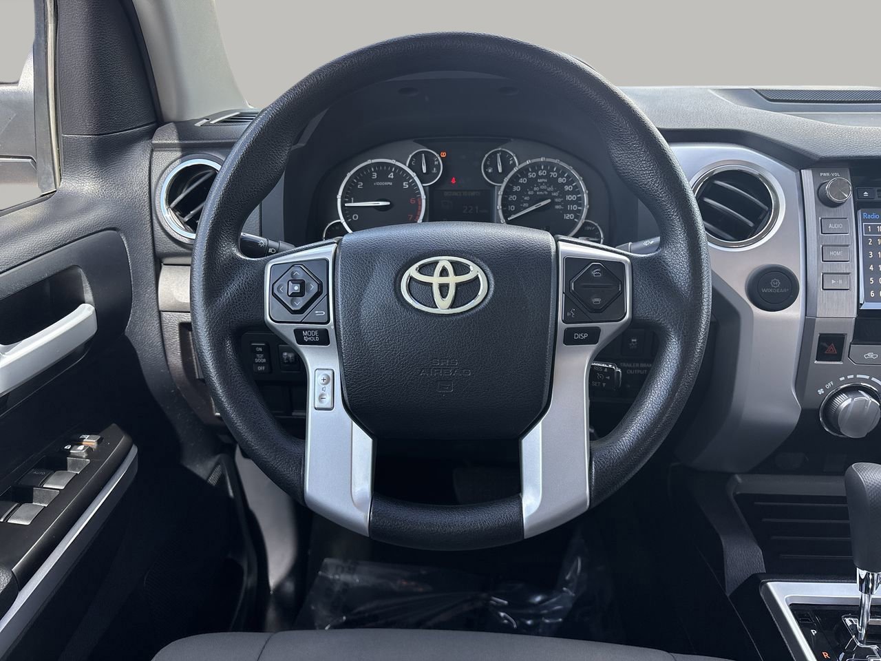 2016 Toyota Tundra SR5 photo 12