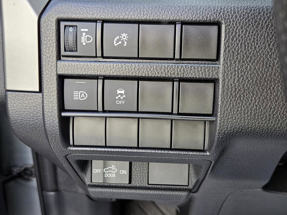 2024 Toyota Tacoma SR5 photo 26