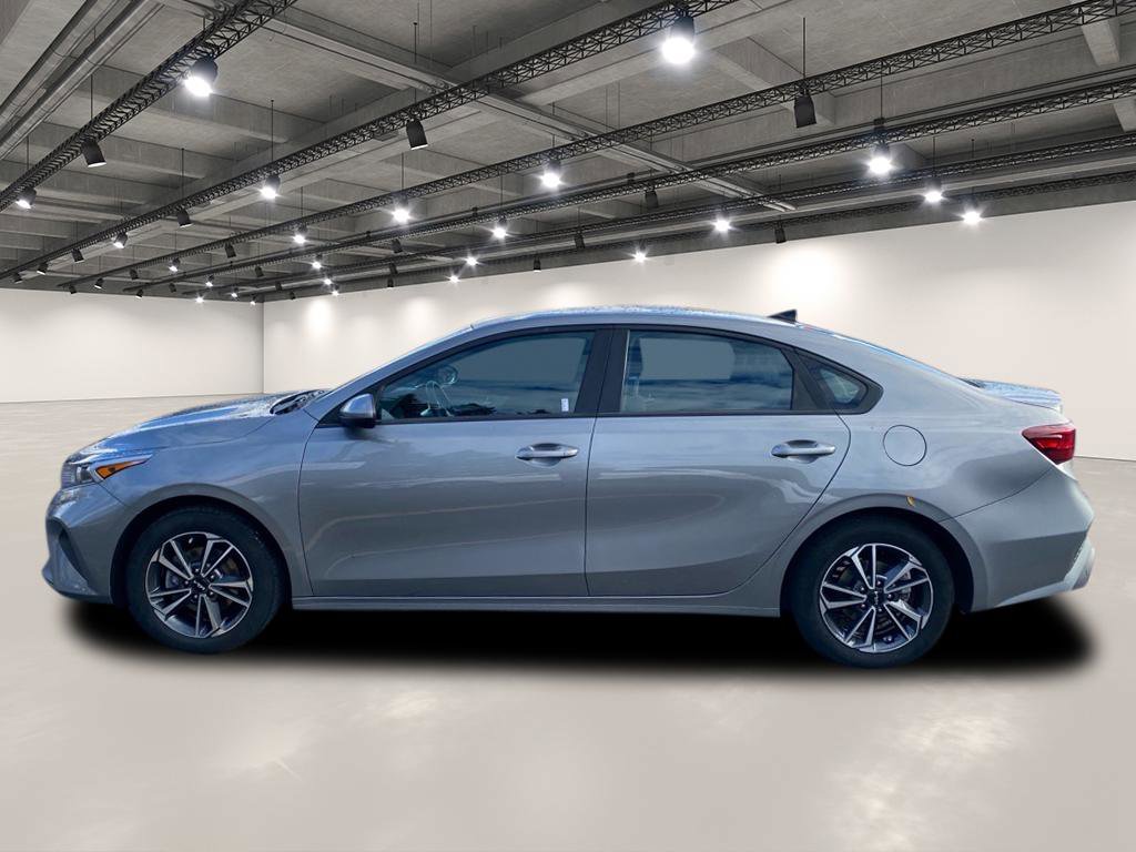 2023 Kia Forte LXS photo 4