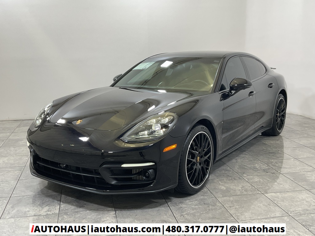 2022 Porsche Panamera Platinum photo 2