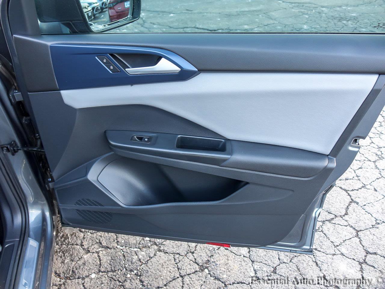 2022 VOLKSWAGEN TAOS - Image 21