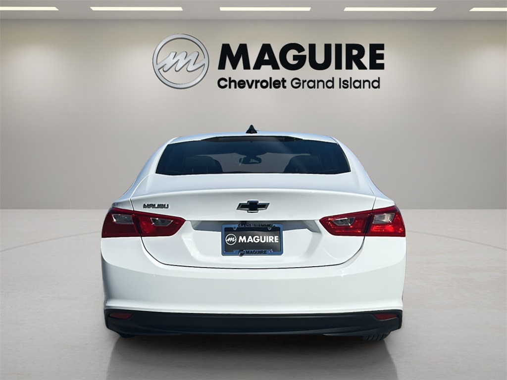 2022 Chevrolet Malibu LS photo 19