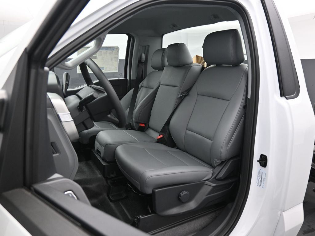 2025 Ford F-350 Super Duty XL