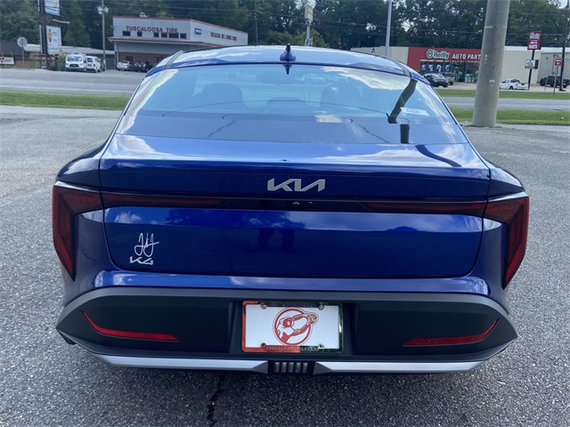2025 Kia K4 GT-Line photo 3