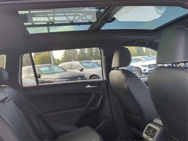 2022 Volkswagen Tiguan SE R-Line Black photo 12