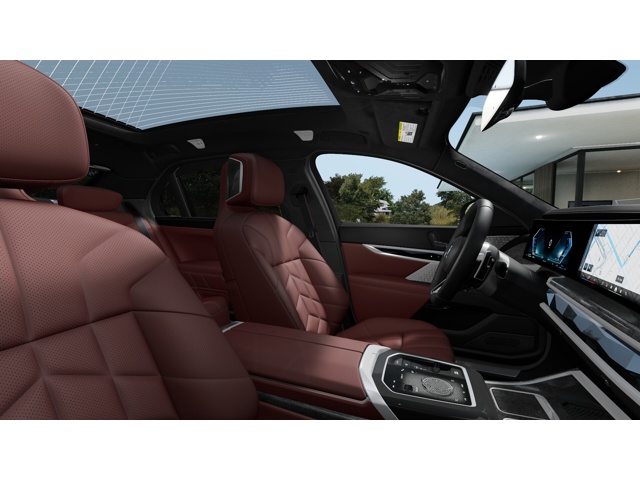 2026 Bmw 750e photo 7