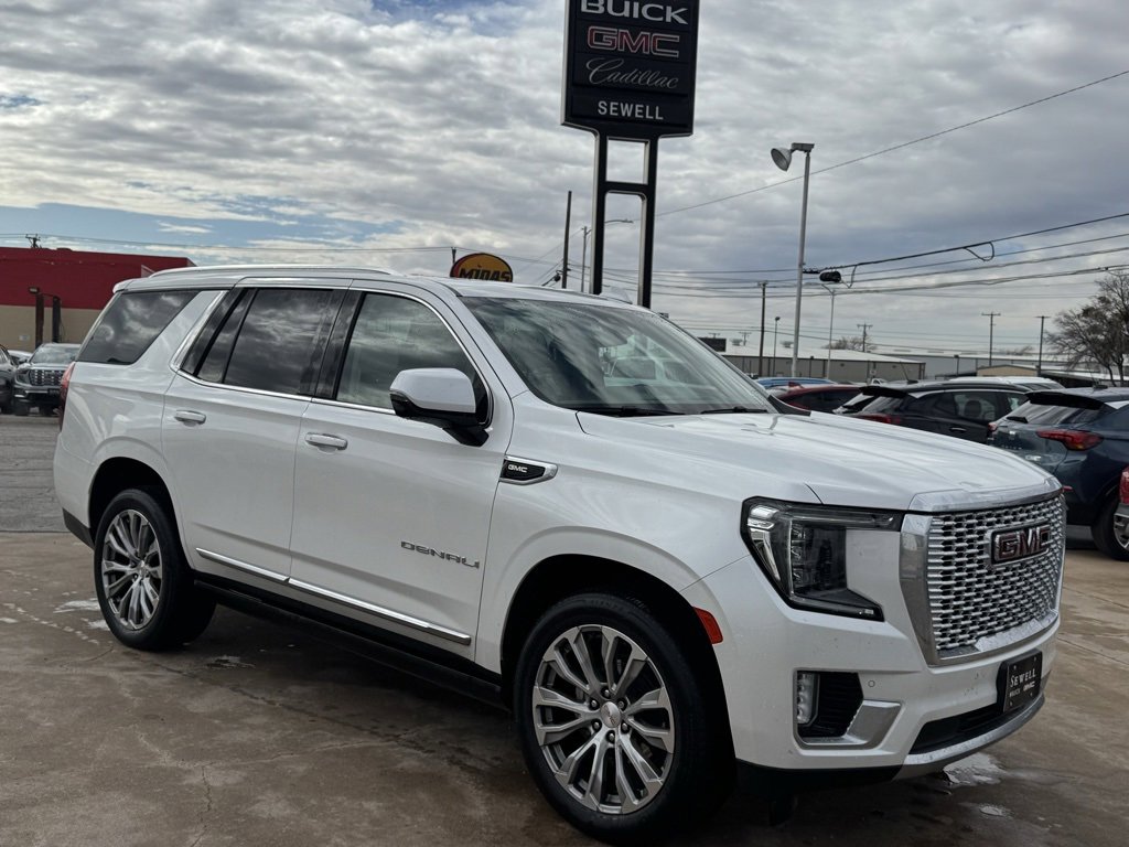 2022 GMC Yukon Denali's photo