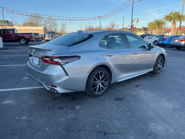 2023 Toyota Camry SE photo 3