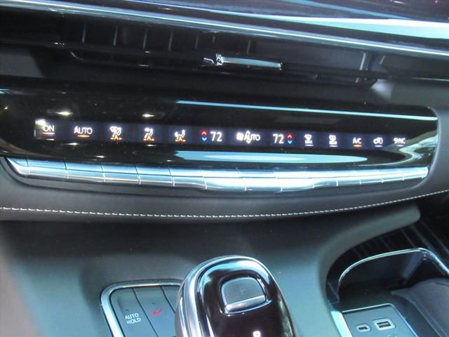 2023 Cadillac Escalade photo 26