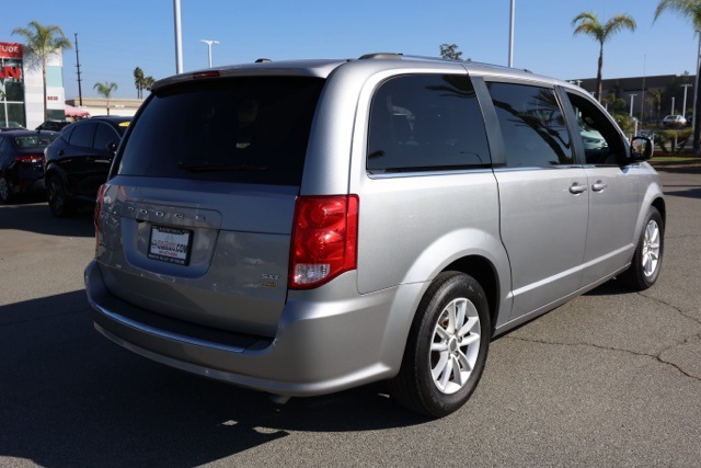 2018 Dodge Grand Caravan SXT photo 3