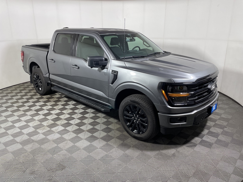 2025 Ford F-150 XLT's photo