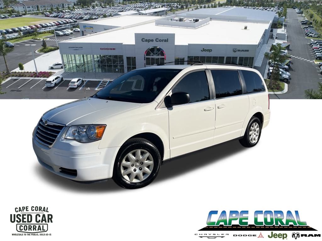 2010 Chrysler Town & Country LX