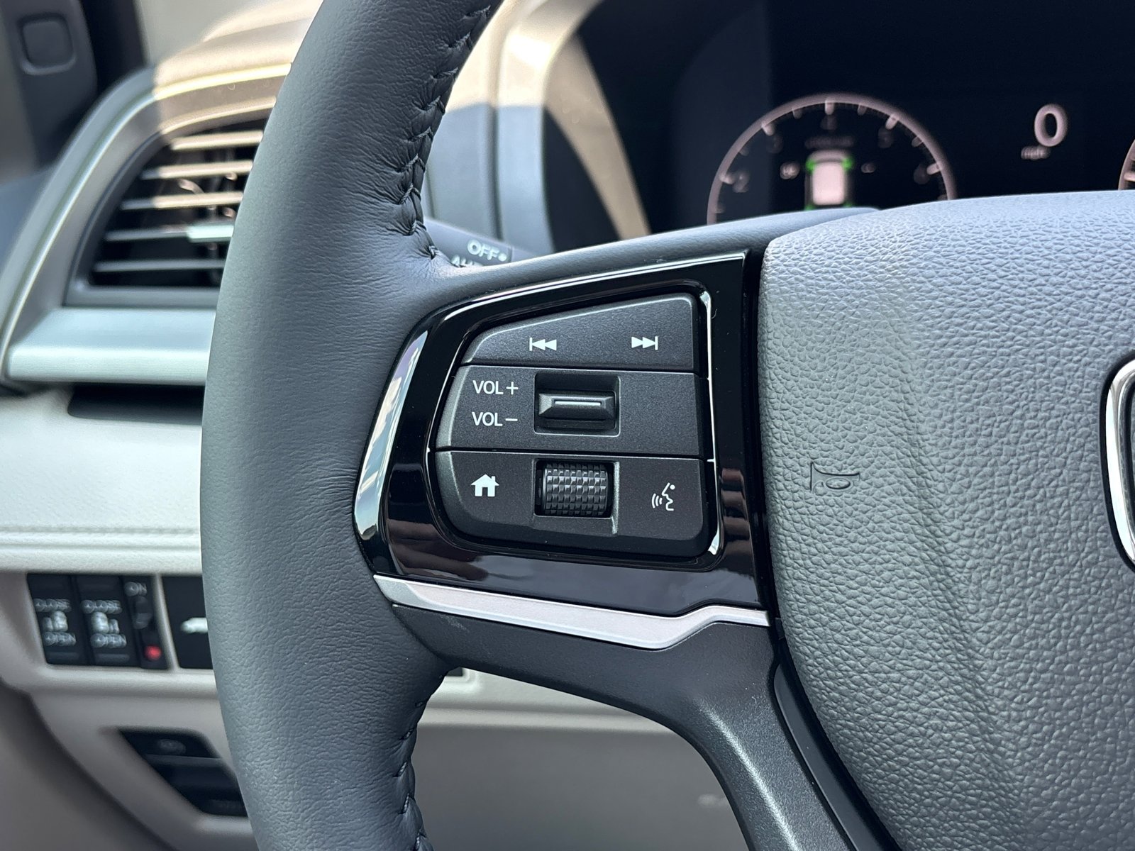 2026 Honda Odyssey EX-L photo 16