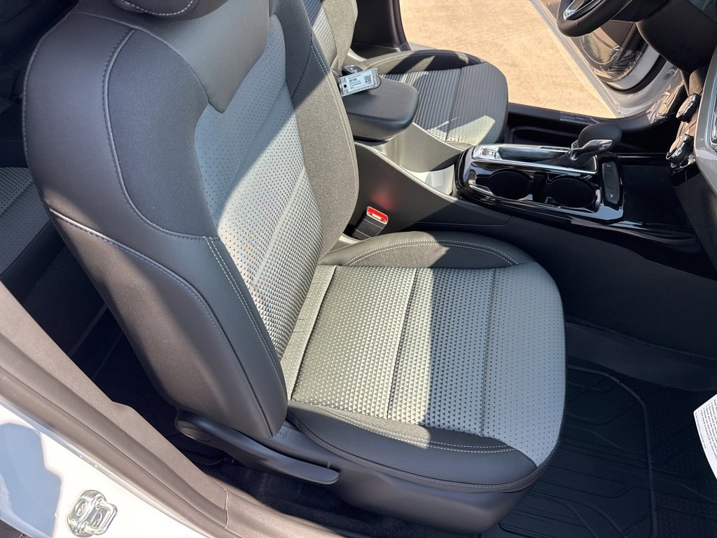 2026 Chevrolet Trax LT photo 27
