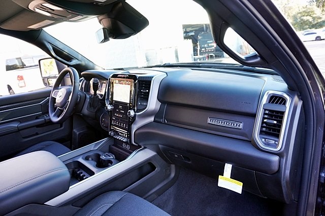 New 2026 Granite Crystal Metallic Clear-Coat Exterior Paint RAM Big Horn image 14