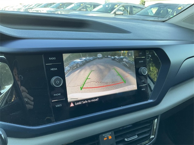 2022 Volkswagen Taos SE photo 10