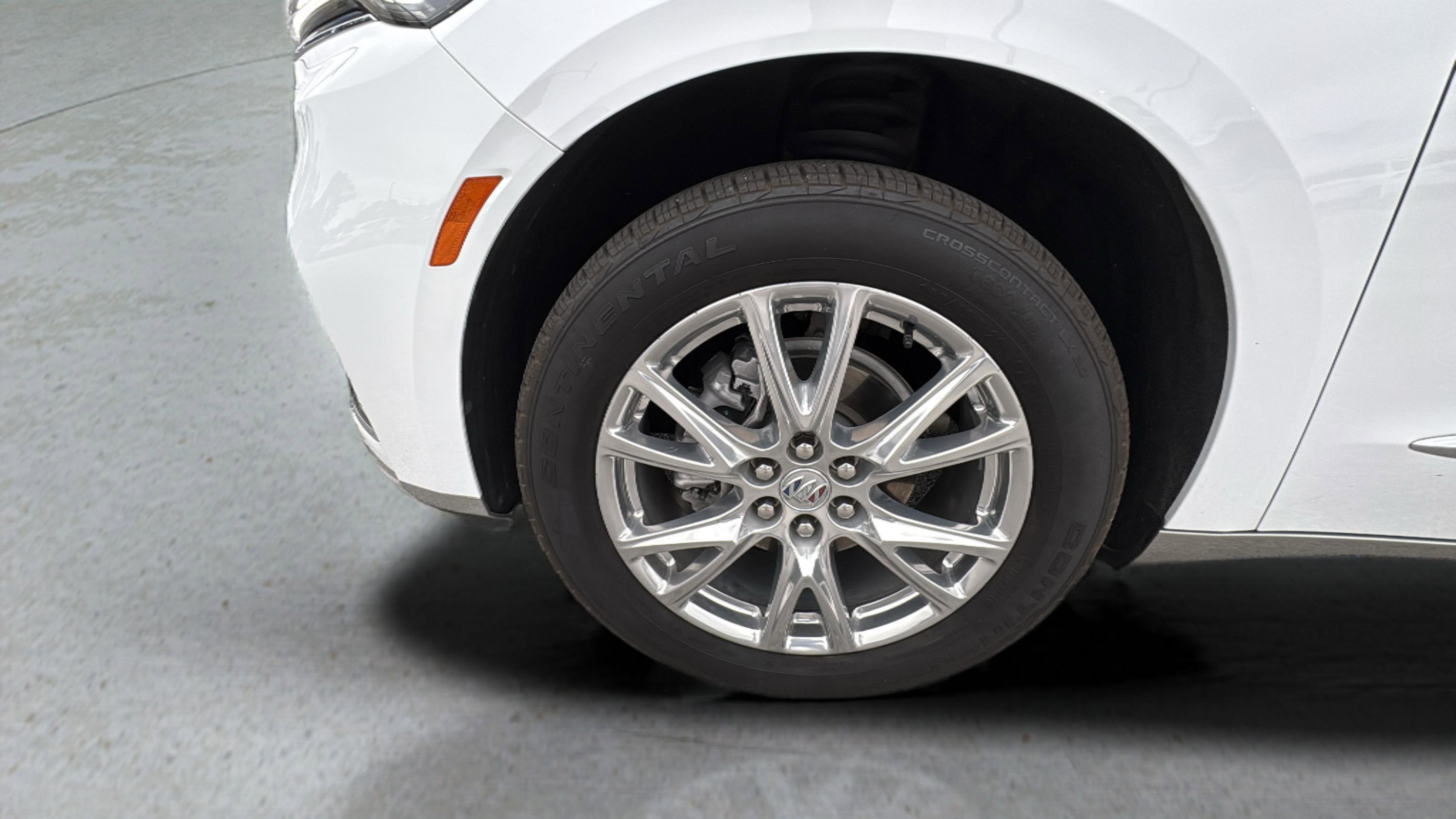 2024 Buick Enclave Essence photo 15