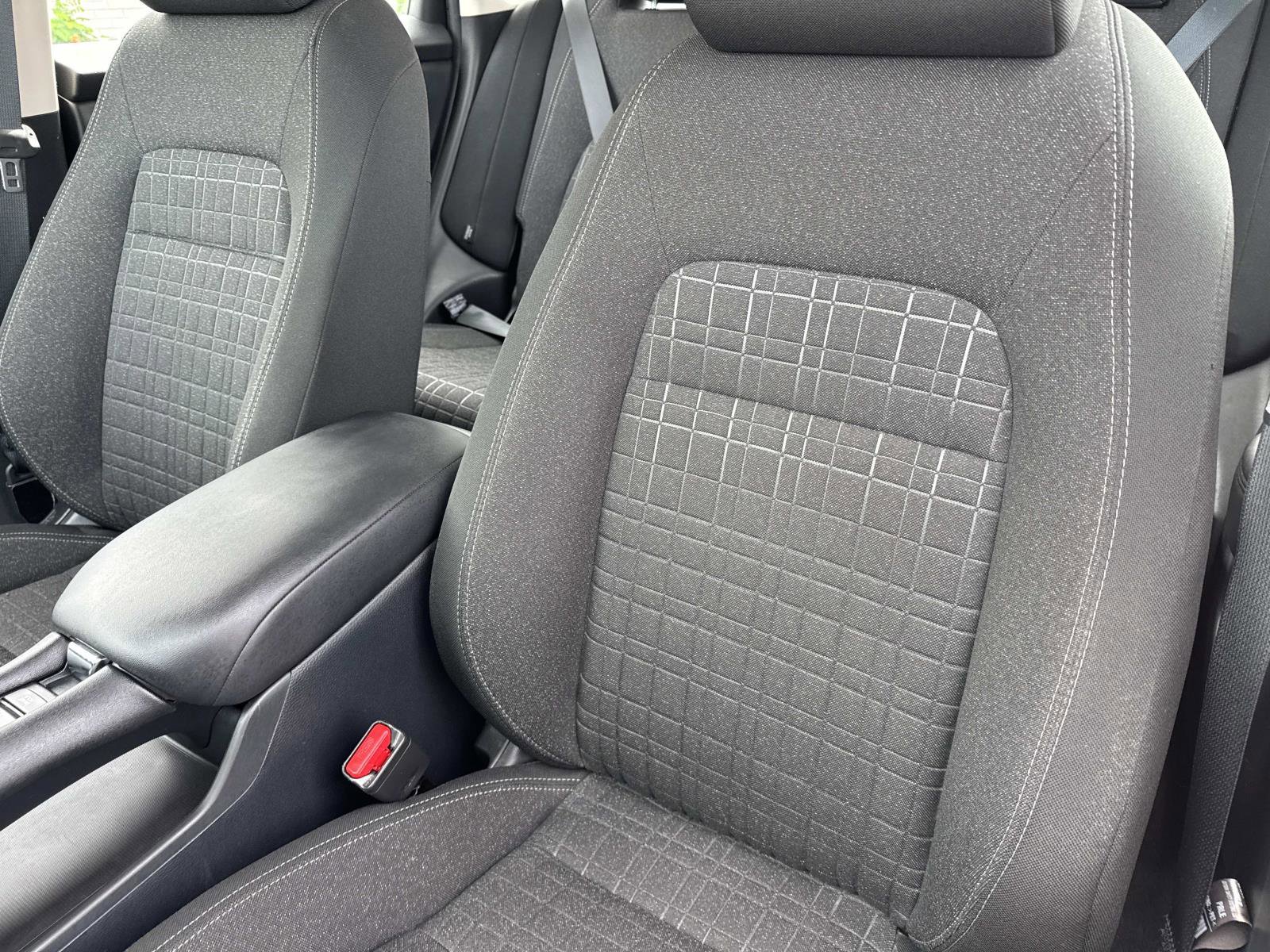 2023 Honda HR-V LX photo 18