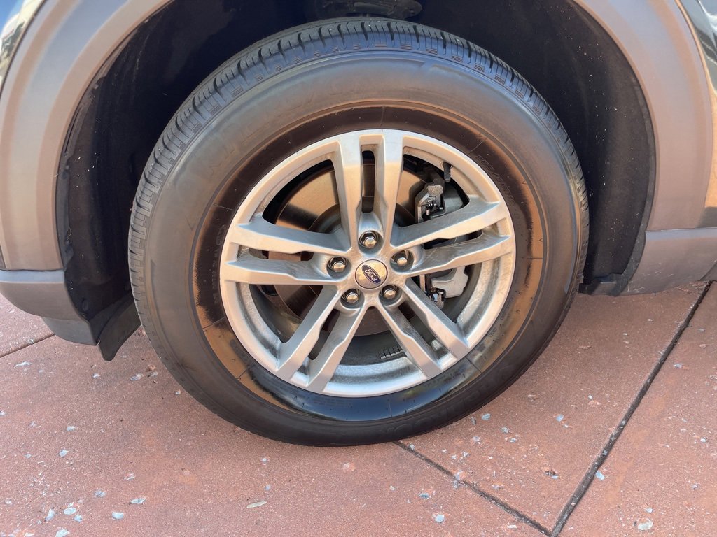 2022 Ford Explorer XLT photo 4