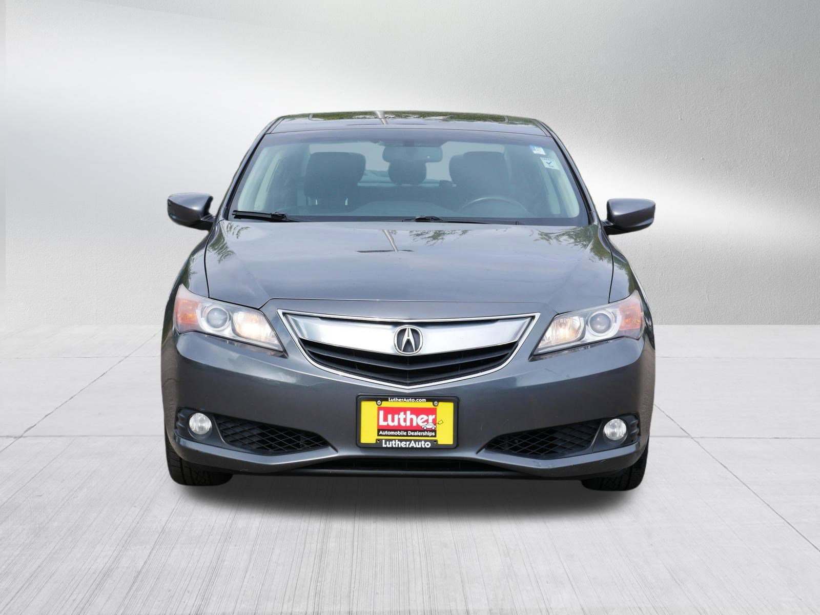 Used 2013 Acura ILX Premium with VIN 19VDE1F52DE019554 for sale in Vadnais Heights, Minnesota
