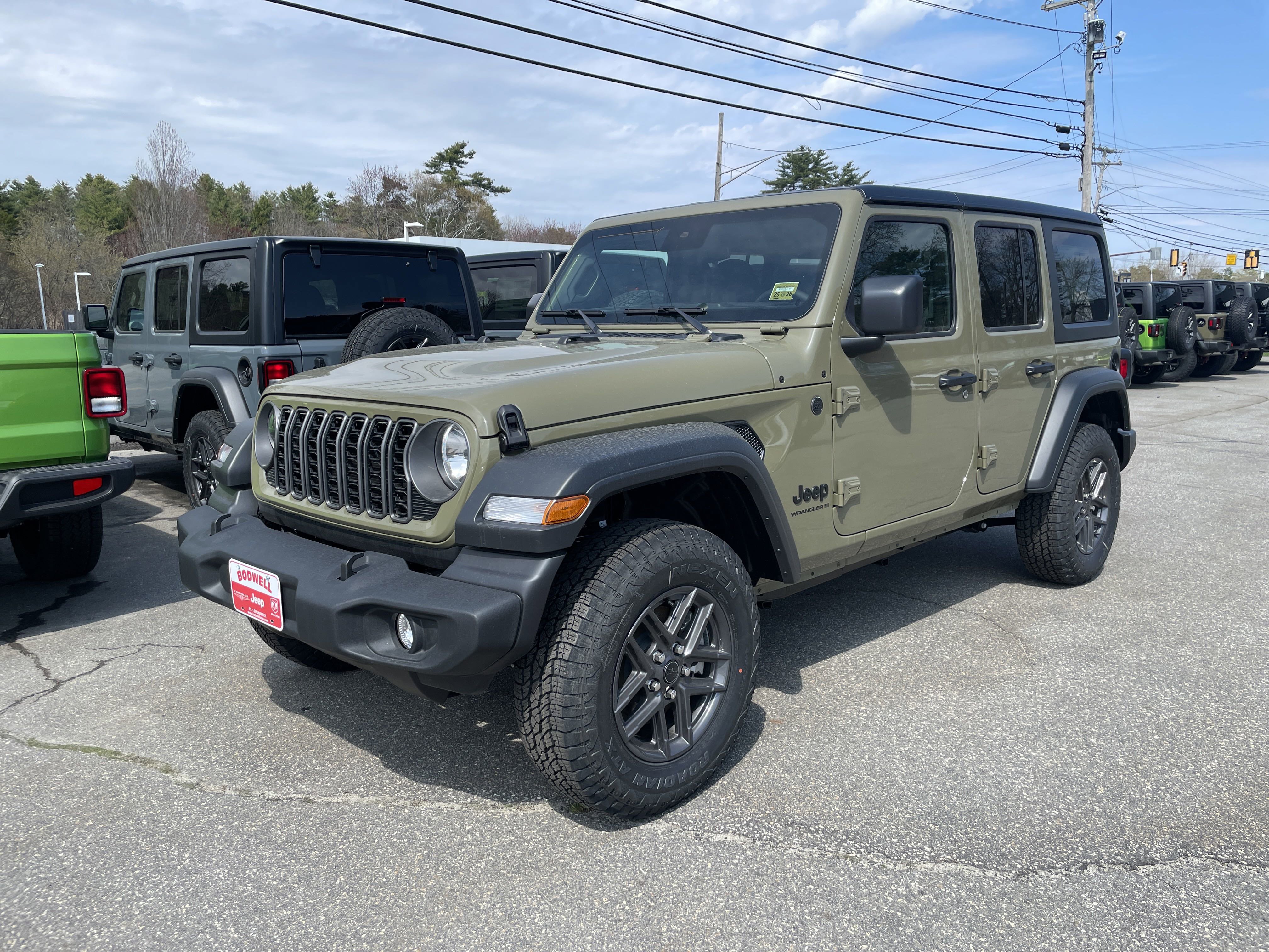 2025 Jeep Wrangler 4-Door Sport S's photo