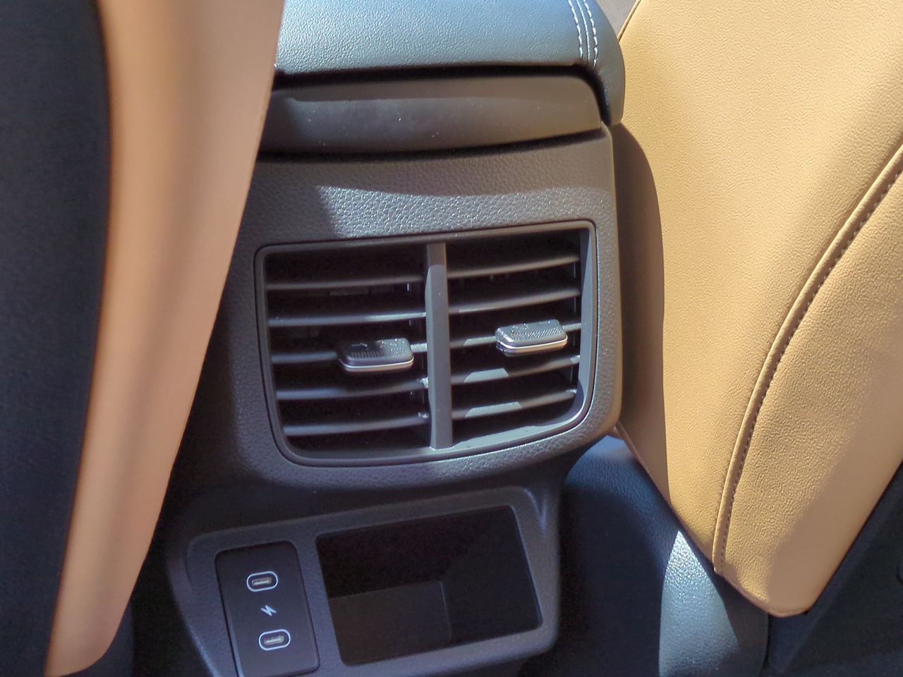 2024 Kia Seltos EX photo 15