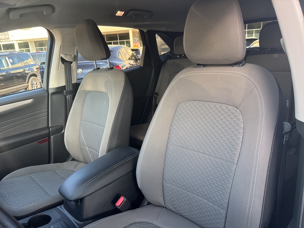 2022 Ford Escape SE photo 21