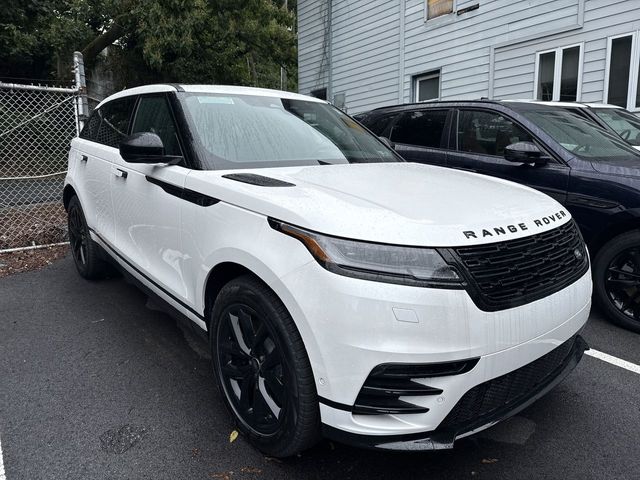 2026 Land Rover Range Rover Velar SE photo 5