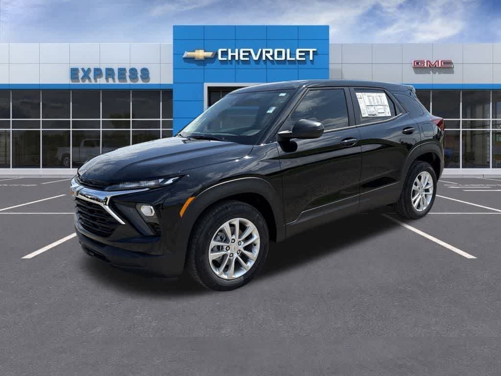 2026 Chevrolet Trailblazer LS photo 3
