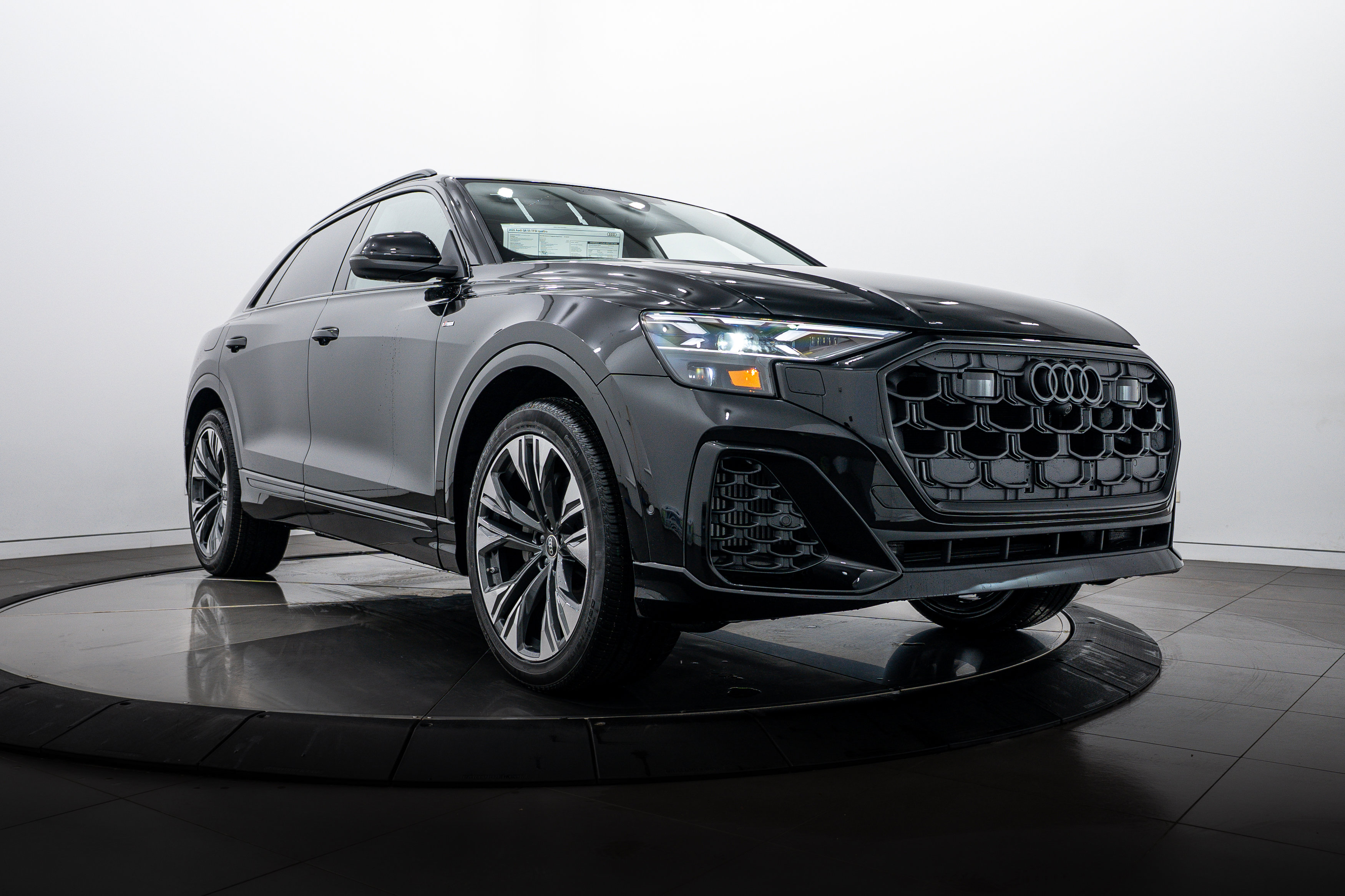 2026 Audi Q8 Prestige's photo