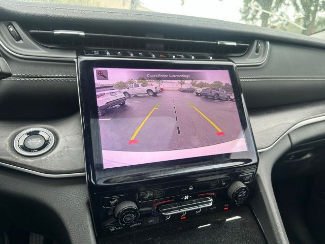 2021 Jeep Grand Cherokee Limited photo 21