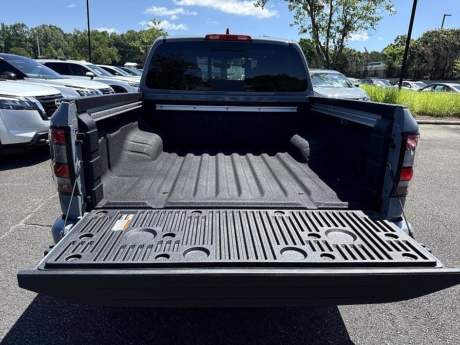 2025 Nissan Frontier PRO-4X photo 11