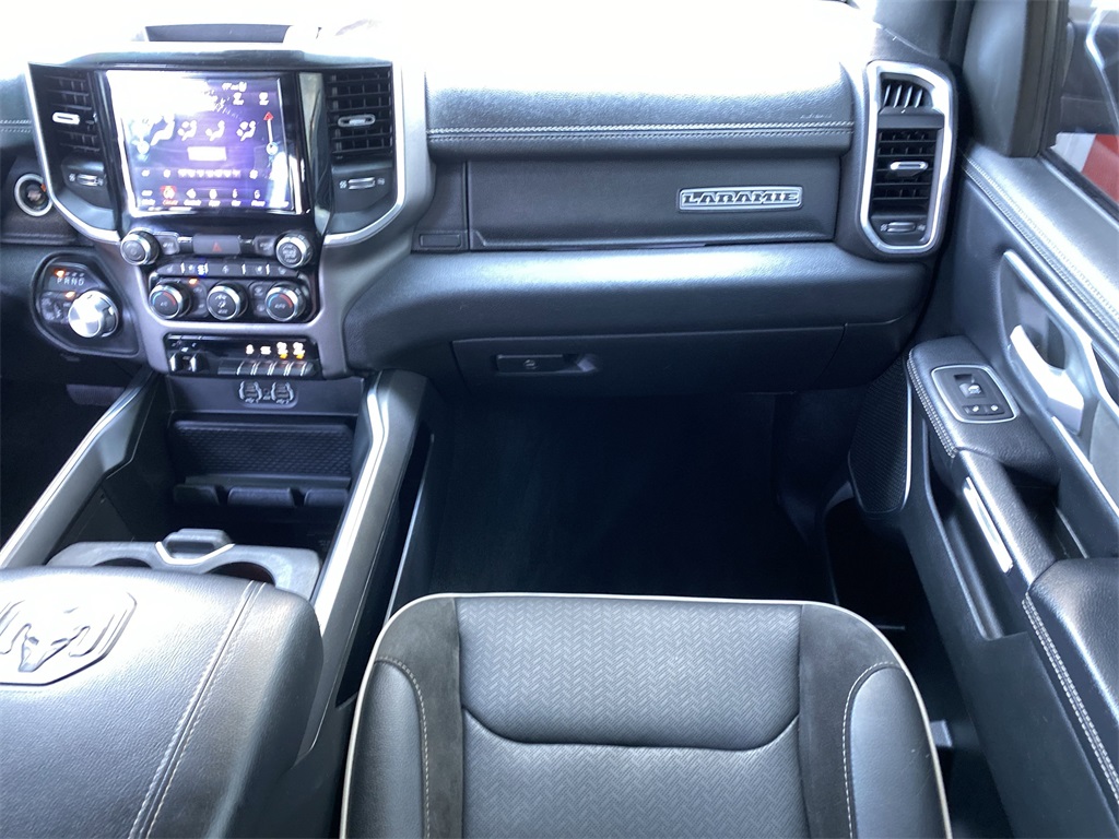 2020 Ram 1500 Laramie photo 17