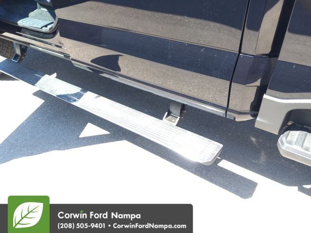 New 2025  Ford Lariat image 30