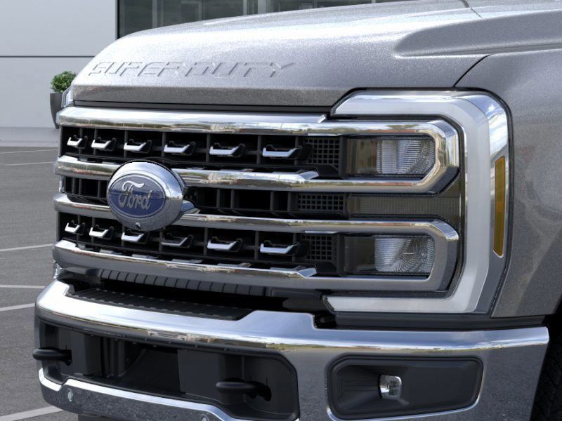 2025 Ford F-350 Lariat photo 17
