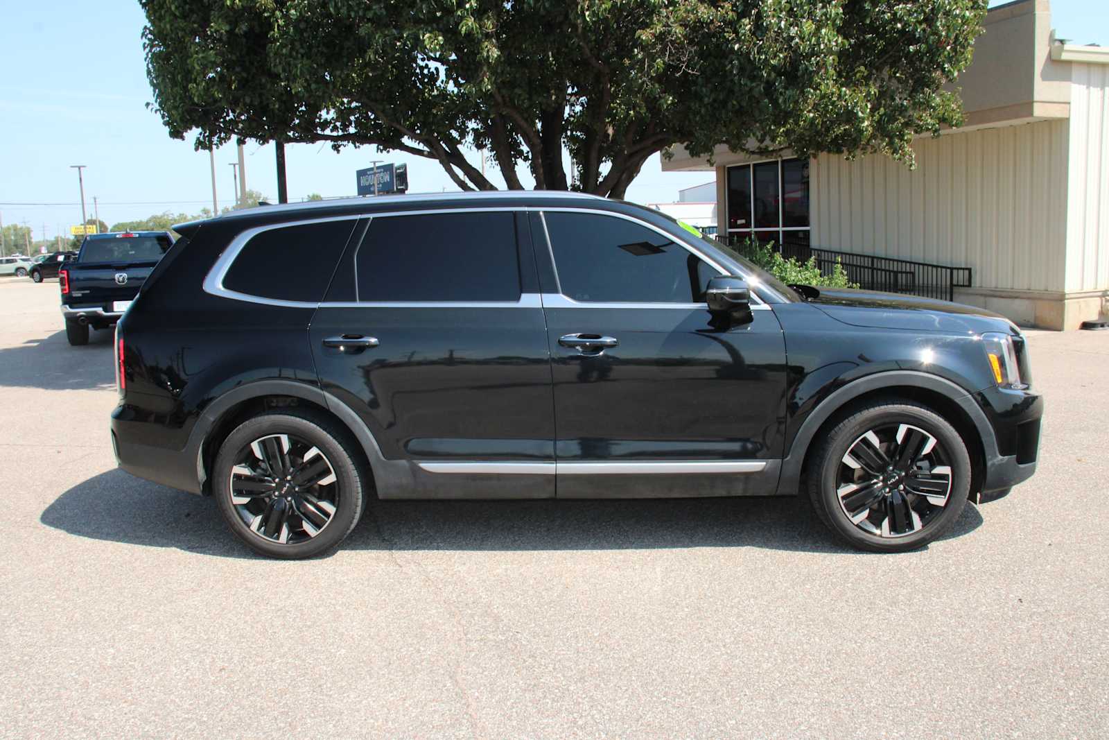 2023 Kia Telluride SX photo 3