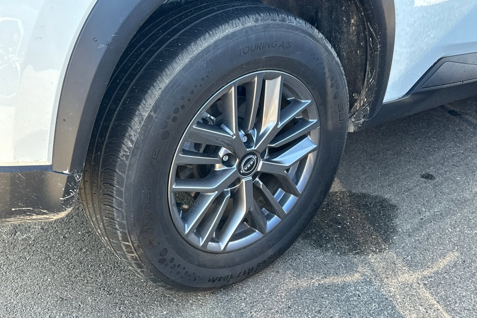 2024 Nissan Rogue S photo 2