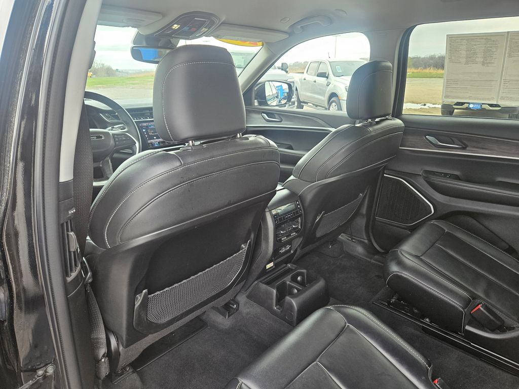2022 Jeep Grand Cherokee Limited photo 18