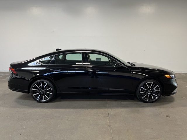 Used 2023 Honda Accord Hybrid Touring with VIN 1HGCY2F8XPA063644 for sale in Kansas City