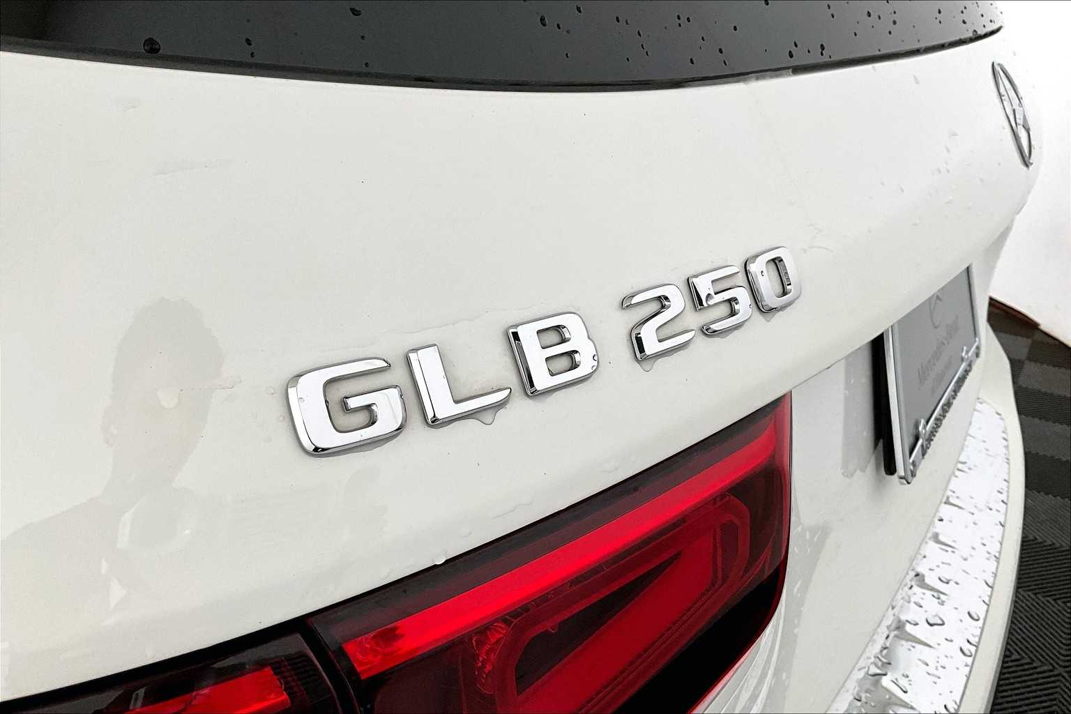 2022 Mercedes Benz GLB 250 4MATIC photo 9