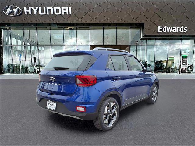 2026 Hyundai Venue SEL photo 4