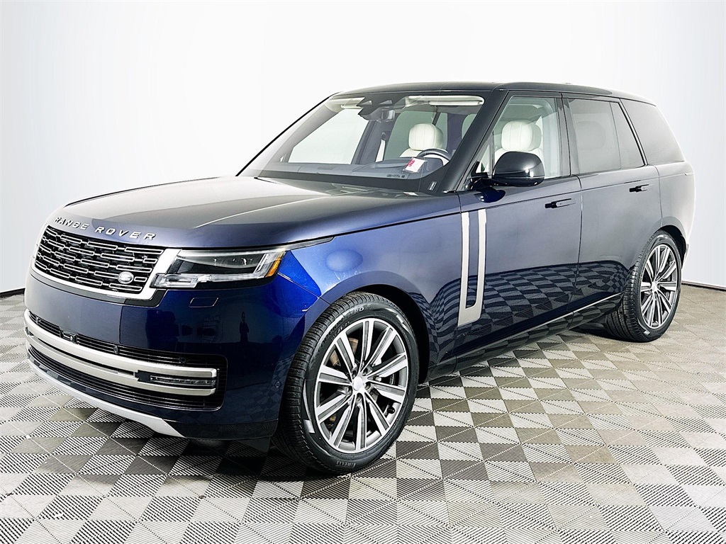 2023 Land Rover Range Rover SE's photo