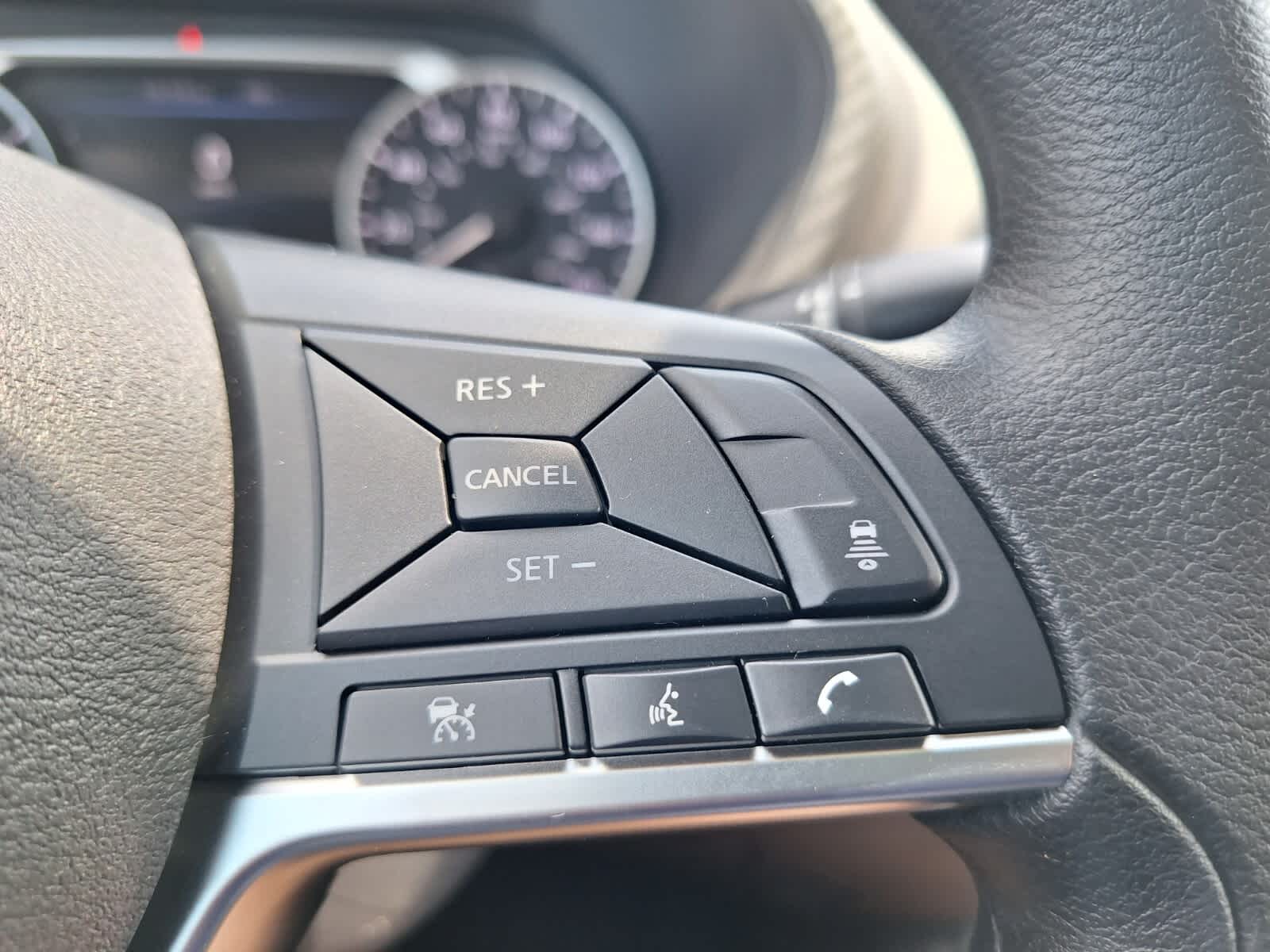 2025 Nissan Sentra SV photo 14