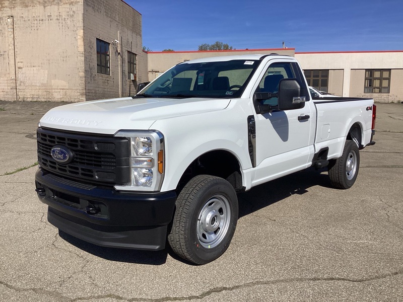 2025 Ford F-350 photo 3