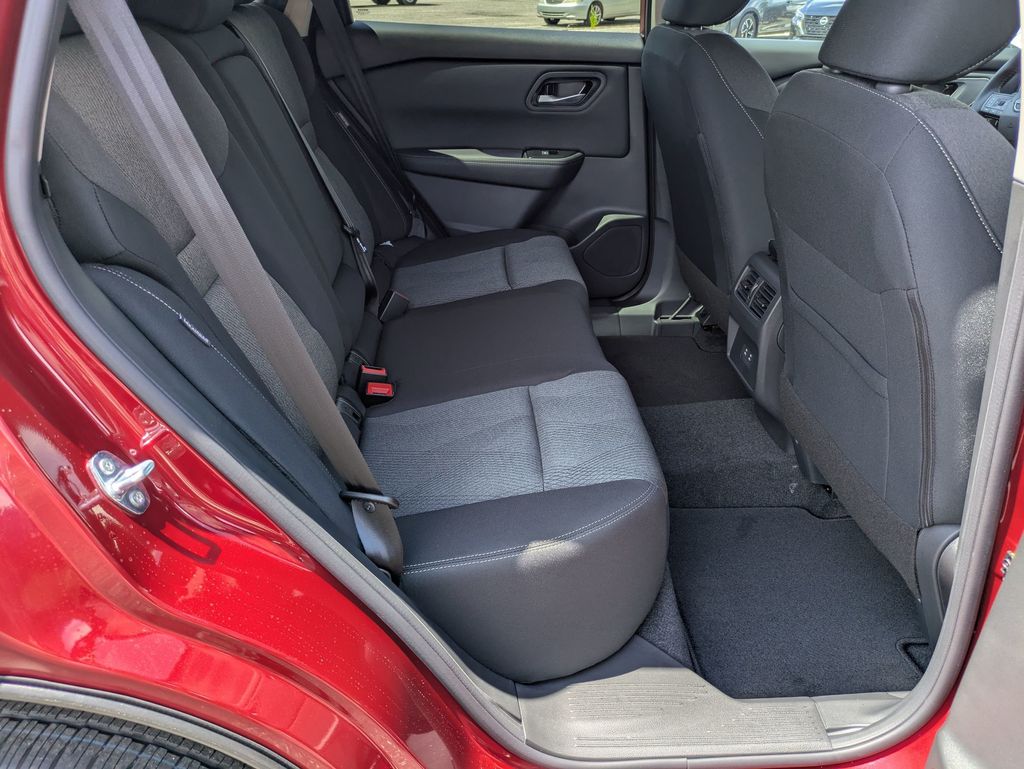 2026 Nissan Rogue SV photo 24