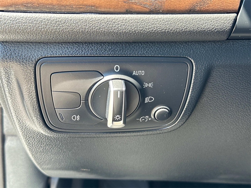 2012 Audi A6 2.0T Premium Plus photo 24