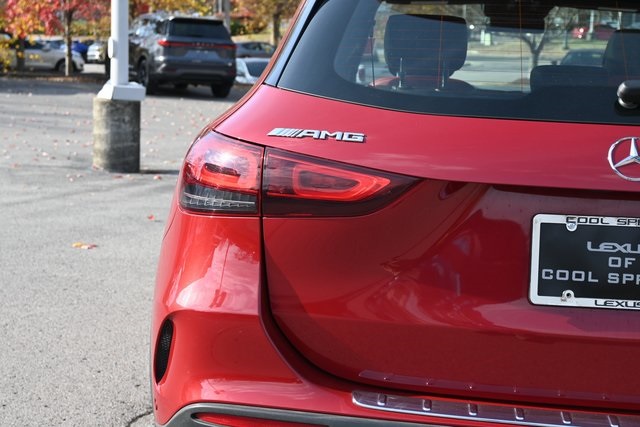 2021 Mercedes Benz GLA 35 AMG 4MATIC photo 2