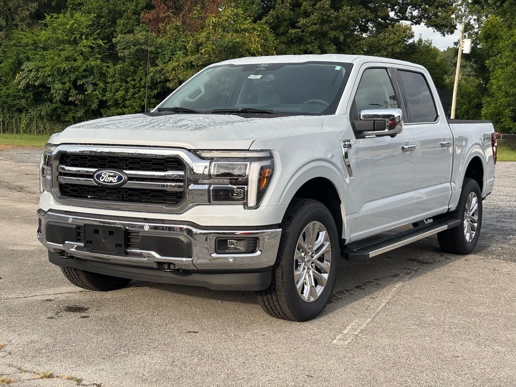 2025 Ford F-150 Lariat photo 2
