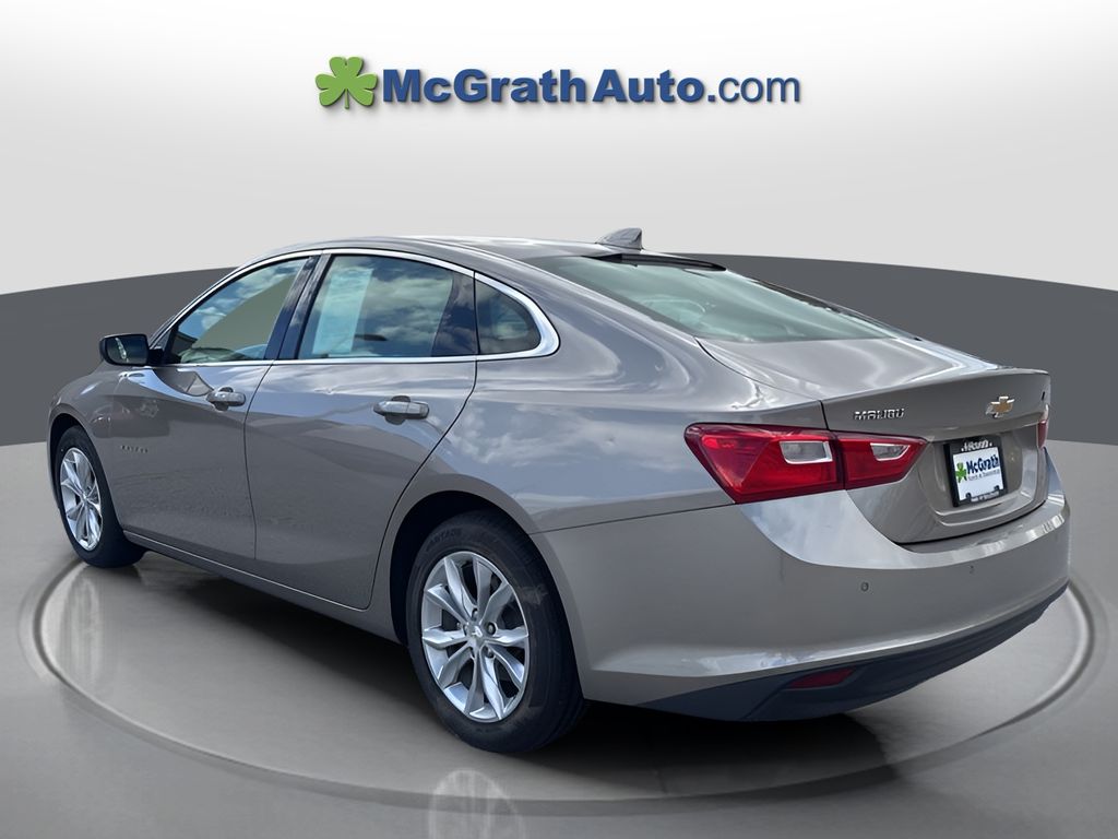 2024 Chevrolet Malibu 1LT photo 3