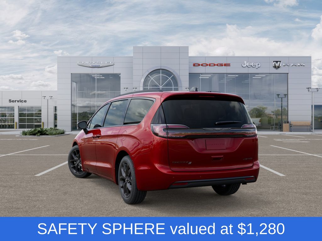 2026 Chrysler Pacifica Limited photo 3